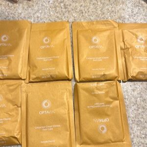 Lot of Optavia 7-pack Cinnamon Cream Cheese Swirl Cake “expired”